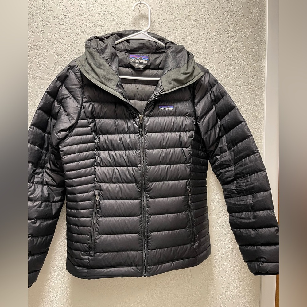 Women’s Patagonia down jacket